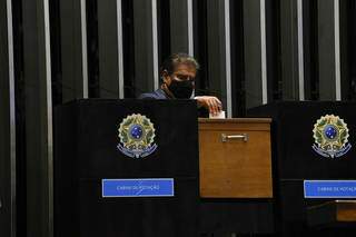 Nelsinho é cotado para ministro de Bolsonaro, após eleições do Senado Nelsinho é cotado para ministro de Bolsonaro, após eleições do Senado