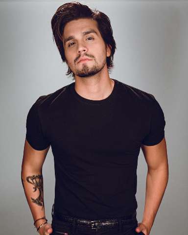 Luan Santana assina contrato com a mesma gravadora da Beyoncé 