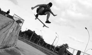Aos 14 anos, Japinha usa skate para realizar o sonho de ir &agrave;s Olimp&iacute;adas