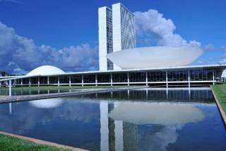 Fachada do Congresso Nacional Brasileiro, que inclui a Câmarab de Deputados e o Senado Federal. (Foto: Rodolfo Stuckert / Acervo Câmara dos Deputados)
