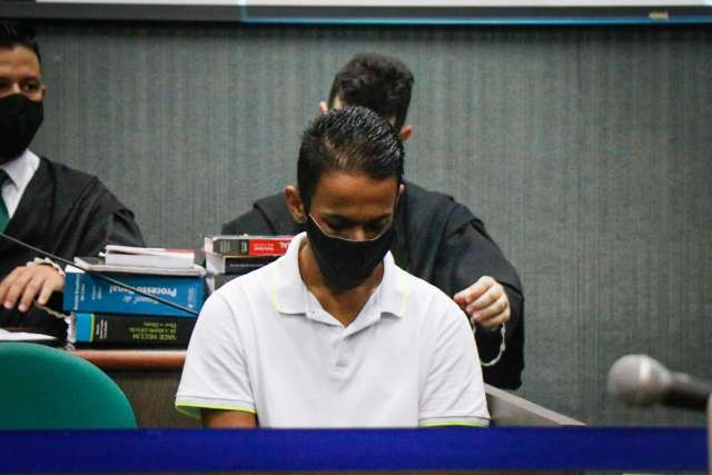 J&uacute;ri absolve acusado de mandar matar membro do Comando Vermelho
