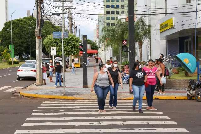 Mesmo com 14 mortes por dia, fevereiro tem redu&ccedil;&atilde;o de v&iacute;timas pela covid