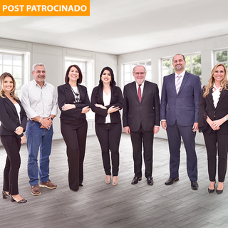 O corpo docente do Direito da Faculdade Insted, da esquerda para a direita, Lauane Volpe; advogada, mestre e doutora em Direito, Marcelo Salomão; coordenador do curso de Direito e Superintendente do Procon Estadual, Ordália Alves de Almeida; pedagoga, doutora e pós-doutora em Sociologia da Infância, Mayara Baís; coordenadora adjunta do curso de Direito e especialista em Direito Processual Civil e Direito do Consumidor, Ruy Celso B. Florence; Desembargador (TJMS), mestre e doutor, Humberto Ferri; promotor de justiça (MPMS) e Cláudia Fassa; defensora pública e mestre em Direito. (Foto: Divulgação/Insted)