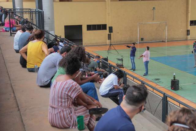 Expectativa de professores de rede estadual &eacute; por vacina e retorno presencial