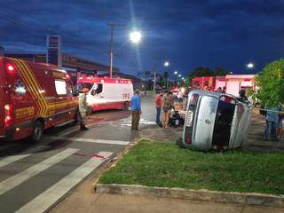 Motociclista vai parar na UTI em estado grave ap&oacute;s bater na lateral de ve&iacute;culo