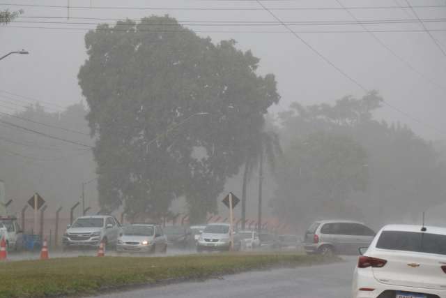 Chuva volta forte na Capital e Inmet alerta para tempestade nesta quinta-feira