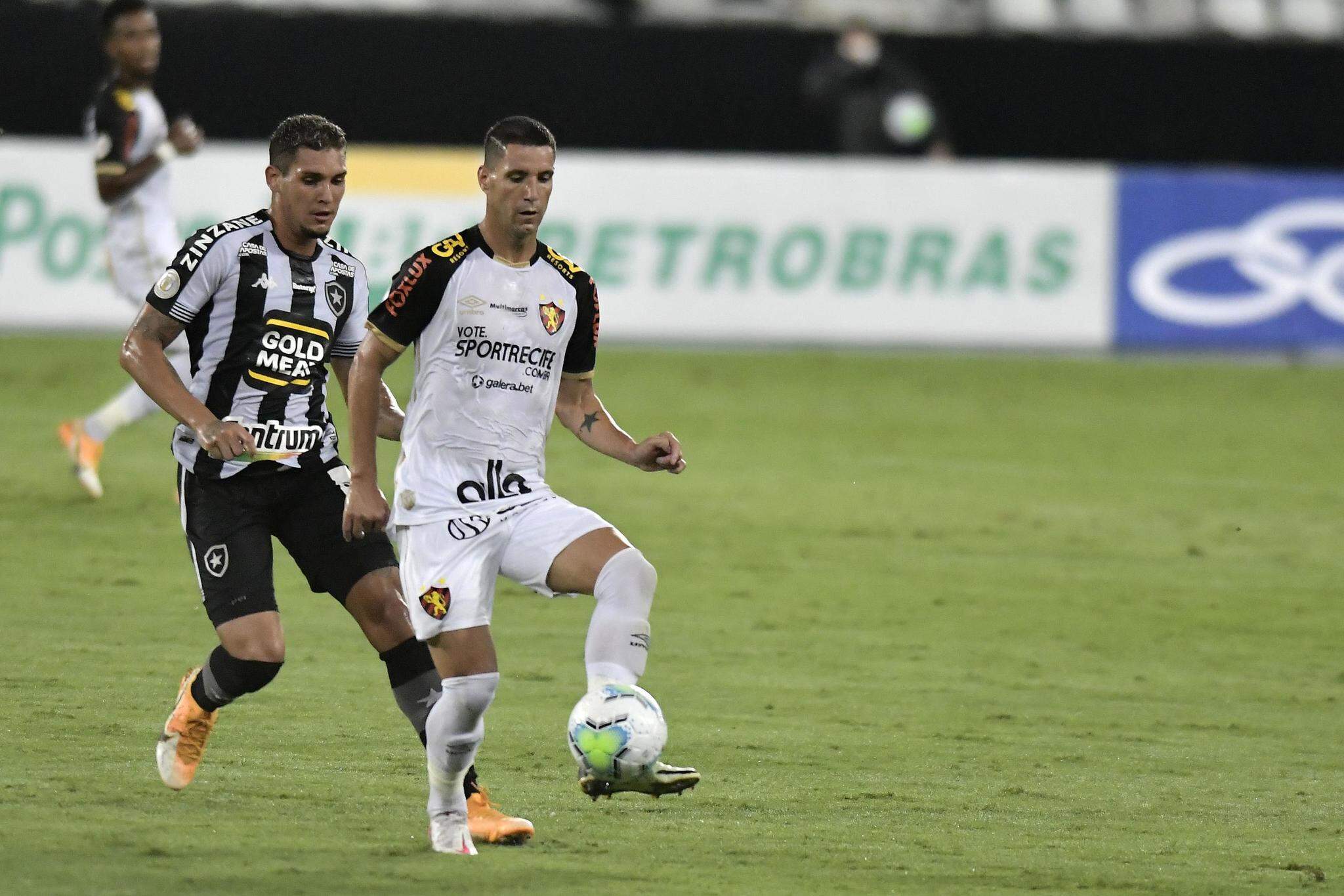 Botafogo perde para o Sport e está rebaixado para a Série B do Brasileirão