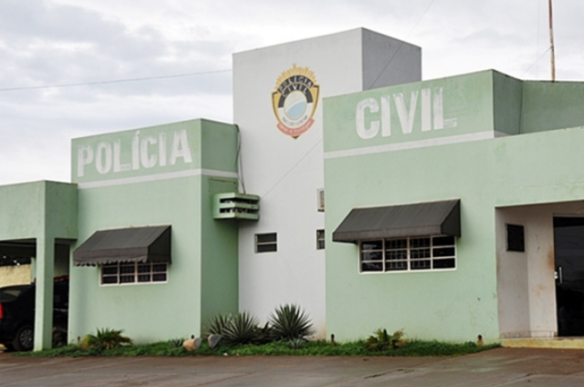 Perto de casa, jovem de 18 anos &eacute; assassinado com v&aacute;rios tiros 