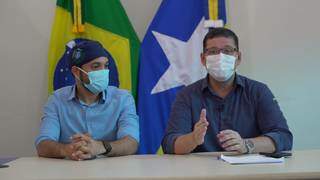 Governador Marcos Rocha (sem partido), à direita, durante vídeo em que agradece ajuda dada por Mato Grosso do Sul (Foto: Reprodução) 