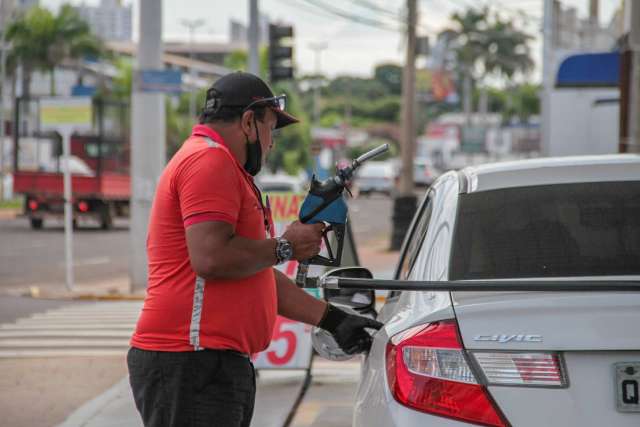 Petrobras anuncia novos reajustes para gasolina, diesel e g&aacute;s de cozinha