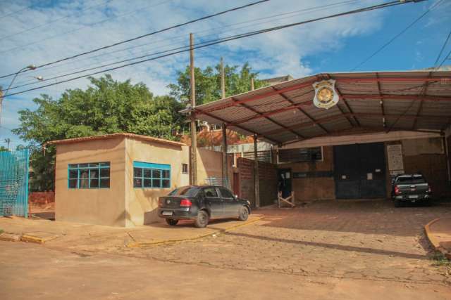 Ex-diretor da M&aacute;xima e agente viram r&eacute;us por usar dinheiro da cantina