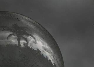 Ap&oacute;s manh&atilde; com 31&deg;C, chuva vem forte e ameniza calor&atilde;o na Capital