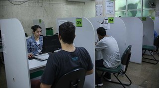 Candidatos à procura de emprego na agência. (Foto: Divulgação/Arquivo) 