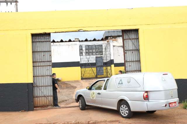 TJ mant&eacute;m j&uacute;ri a acusados de morte em cela na guerra do PCC e Comando Vermelho