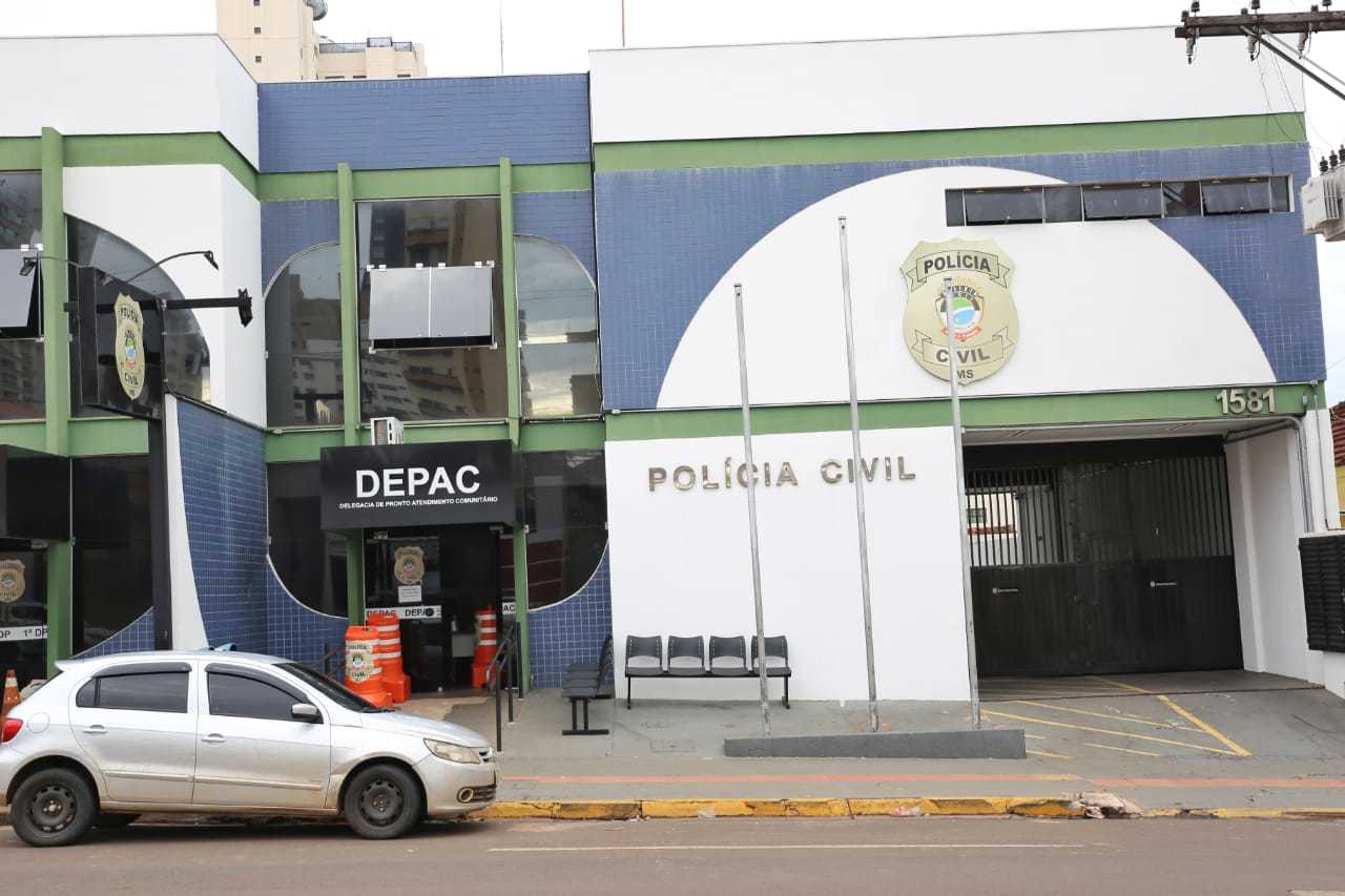 Levando dinheiro de cliente, prostituta foge de motel em carro de  aplicativo - Capital - Campo Grande News