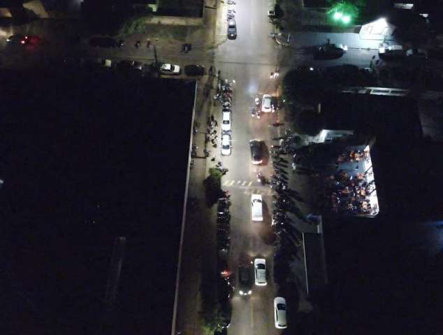 No s&aacute;bado de Carnaval, 220 s&atilde;o flagrados na rua e um &eacute; preso por desacato