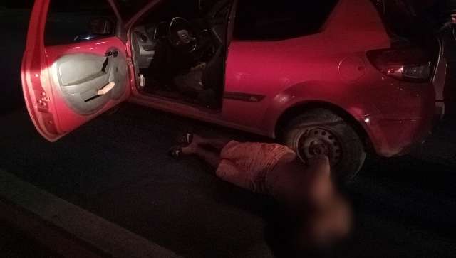 Em persegui&ccedil;&atilde;o, policiais atiram em pneu de carro e motorista b&ecirc;bado &eacute; preso 