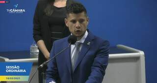 Tiago Vargas, o mais votado, foi o segundo a falar (Foto: TV Câmara/Reprodução)