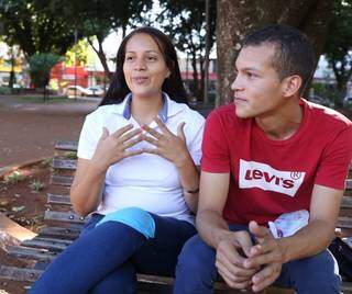 Para os dois, o ritmo do vallenato fala diretamente sobre o amor entre eles (Foto: Kísie Ainoã)