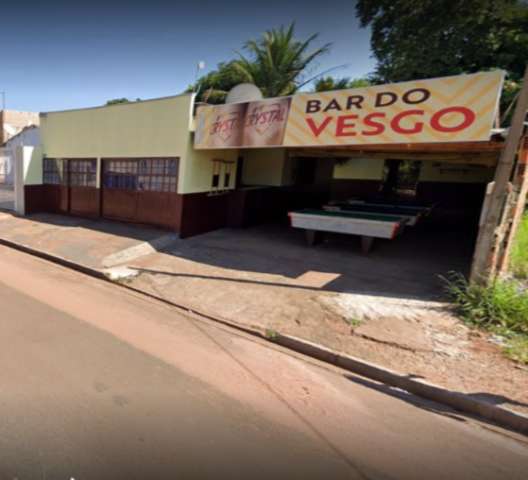 Homem atira garrafa em PMs e confus&atilde;o acaba com tiros de borracha