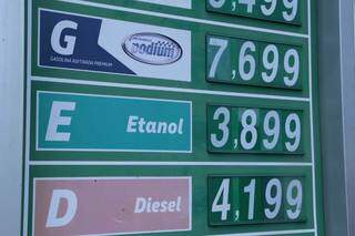 Preço do etanol na região central varia de R$ 3,67 para R$ 3,99 (Foto: Kisie Ainoã)