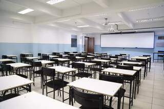 Sala de aula vazia, em Campo Grande (Foto: Arquivo)