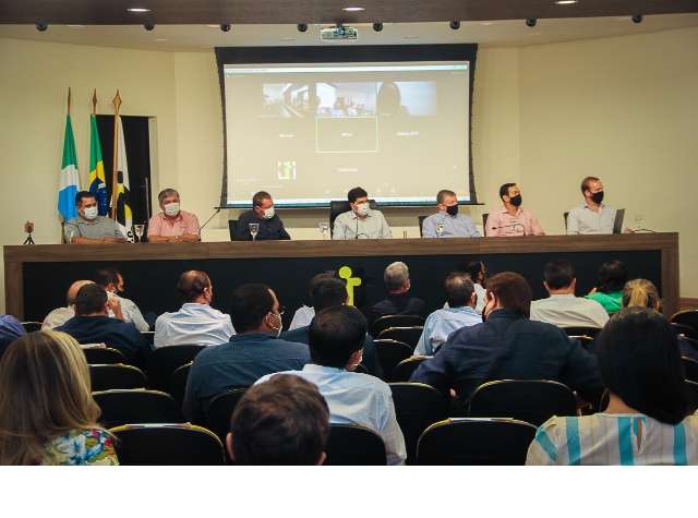 Prefeitos do interior definem aulas online por mais 30 dias at&eacute; retorno em abril