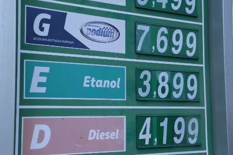 Apesar da revolta com a gasolina, etanol também sobe sem controle