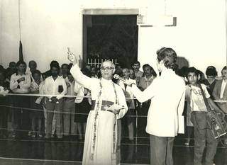 Até padre batizou a escola no dia da sua inauguração (Foto: Arquivo Pessoal)