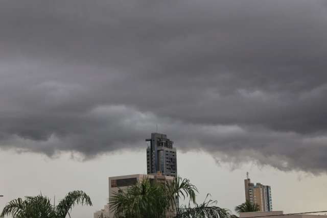 Chuva chega com ventania e a partir de 1&ordm; de mar&ccedil;o temporais se intensificam