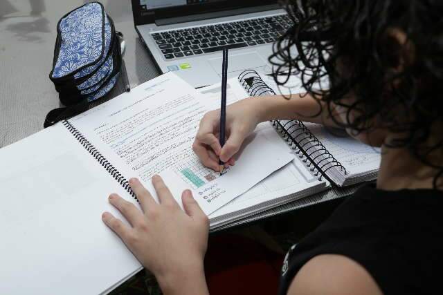 Corumb&aacute; decide suspender, mas Tr&ecirc;s Lagoas volta com aulas presenciais