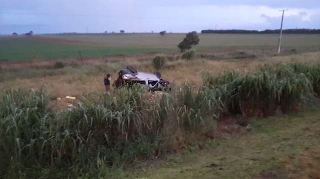 V&iacute;timas de capotagem que matou menino de 14 anos estavam sem cinto de seguran&ccedil;a