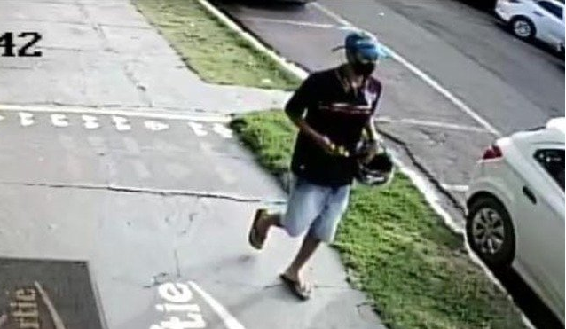 Adolescente que foi morto ao tentar assaltar PM tinha 40 passagens pela pol&iacute;cia 