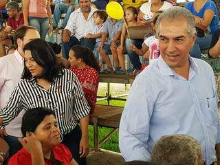 Governador Reinaldo Azambuja durante evento com famílias atendidas por programa social. (Foto Arquivo)
