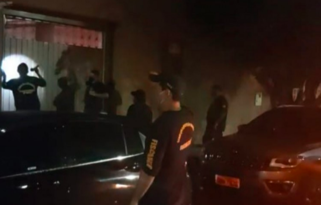 Marinha vai investigar festa lotada promovida por militares 