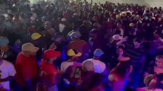 Multidão faz festa em Campo Grande (Foto: Direto das Ruas)