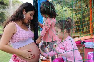 Cada vez mais, mulheres buscam partos respeitosos para a chegada do bebê (Foto: Laís Camargo)