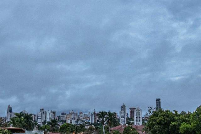 Chuva n&atilde;o d&aacute; tr&eacute;gua nesta sexta-feira, de acordo com meteorologia