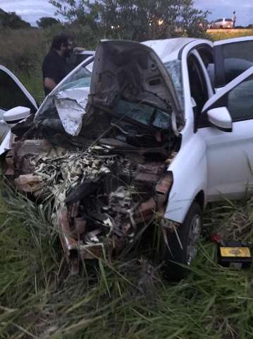 Motociclista morre e outras 3 pessoas ficam feridas em colis&atilde;o na BR-060