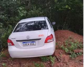 Carro foi encontrado na manhã desta sexta-feira (Foto: ABC Color) 