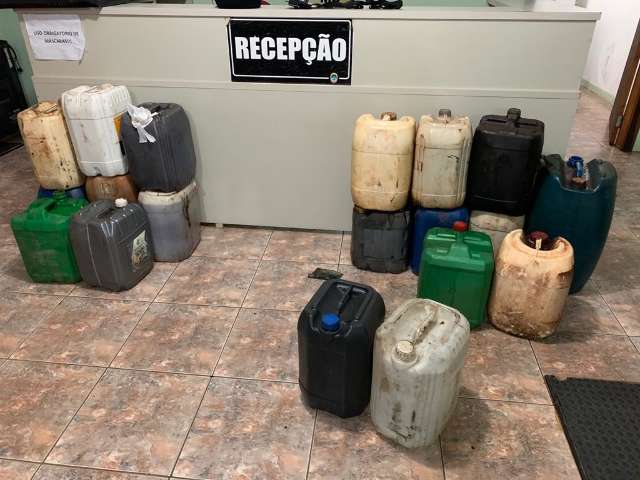 Borracheiro &eacute; flagrado vendendo combust&iacute;vel clandestino