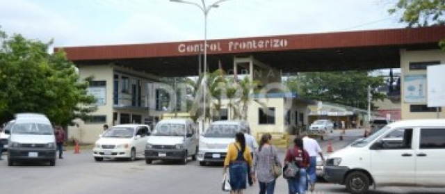 Elei&ccedil;&otilde;es na Bol&iacute;via fecham fronteira para passagem de ve&iacute;culos