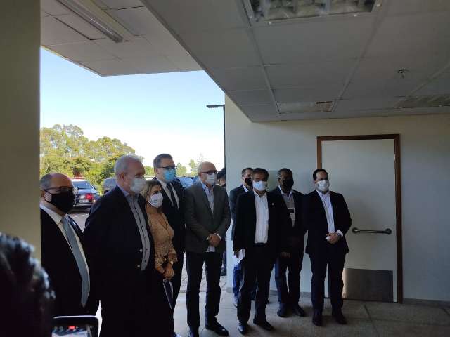 &quot;Colapso vai come&ccedil;ar por Dourados&quot;, prev&ecirc; secret&aacute;rio em dia de lota&ccedil;&atilde;o m&aacute;xima