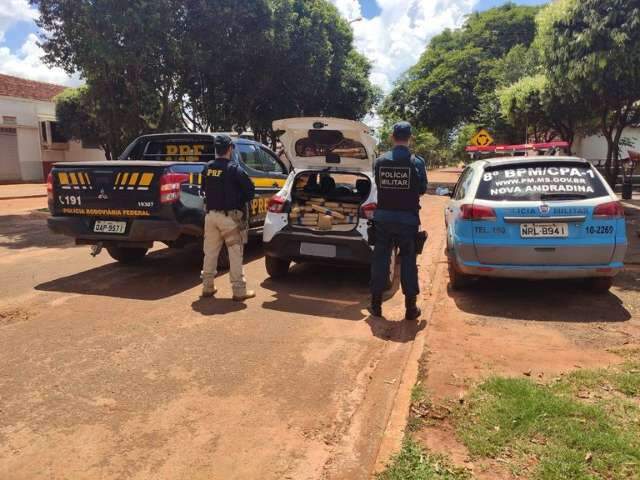 Traficante abandona carro com 262 quilos de maconha 