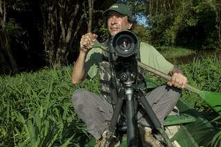 O experiente fotografo Daniel De Granville com mais de 20 anos de trabalho entre as regiões do Pantanal e de Bonito, em Mato Grosso do Sul (Foto: Reprodução)