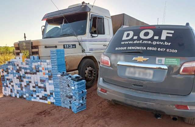 Carreta transportava quase 500 celulares contrabandeados 