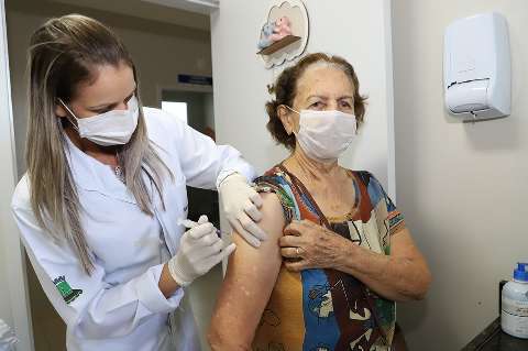  Prefeitura contrata seis vacinadores por salário de R$ 1,4 mil