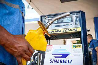 O 9º aumento consecutivo da gasolina impactou nos gastos em Campo Grande (Foto/Arquivo: Henrique Kawaminami)