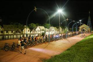 Ciclistas durante a concentração na Cidade do Natal. (Foto: Paulo Francis)