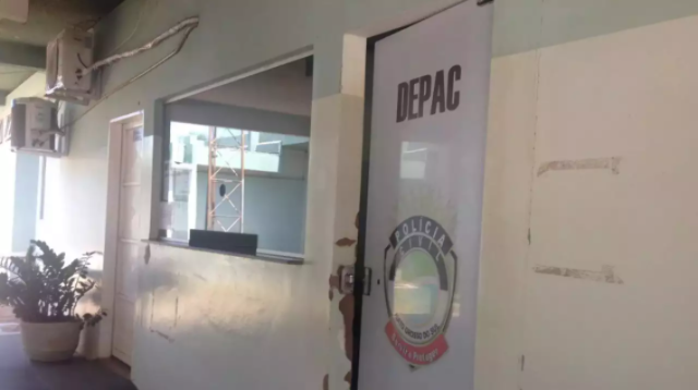 Policiais atiram em carro ap&oacute;s jovem embriagada fugir a 120km/h
